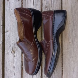Clarks Vintage Comfortable Quality Leather Clog Size8.5M Brazil Very Good Cond.
